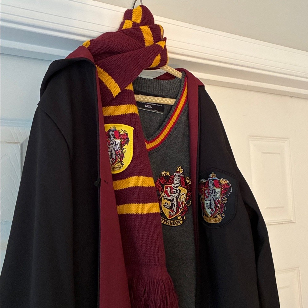 Authentic Harry Potter Gryffindor Costume